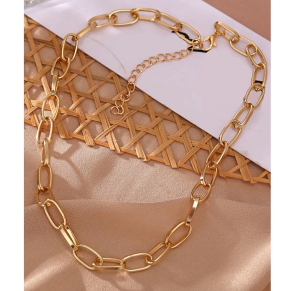 Luxe Gold Tone Chunky Chain Necklace - Picture 5 of 5